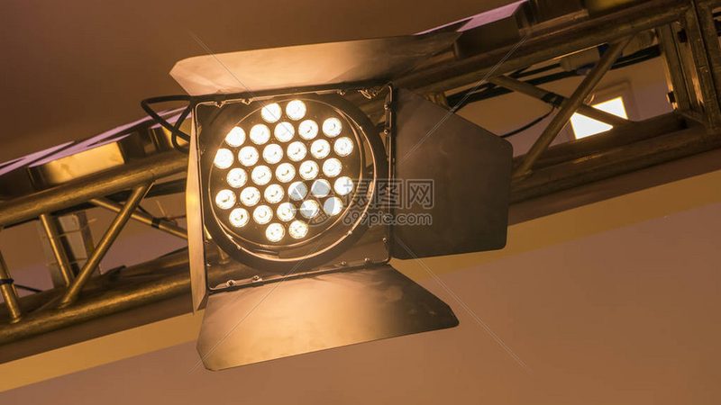 成都室内照明设计收费：揭秘背后的考量因素**